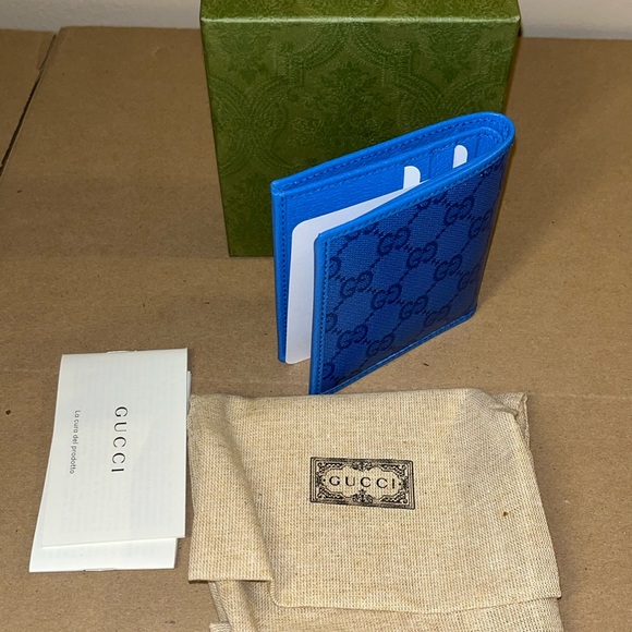 Authentic Gucci Monogrammed Open-Fold Wallet - Picture 3 of 7